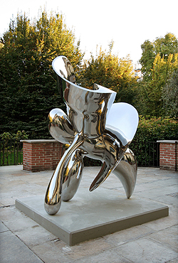 Ultimi giorni per visitare la grande mostra di Tony Cragg alla Fondazione Stelline