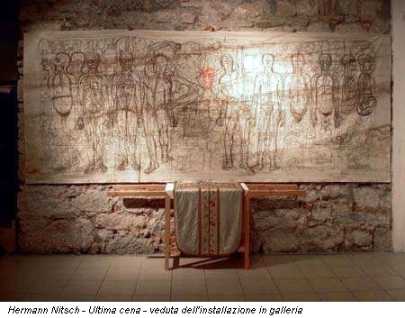 Hermann Nitsch - Ultima cena - veduta dell'installazione in galleria