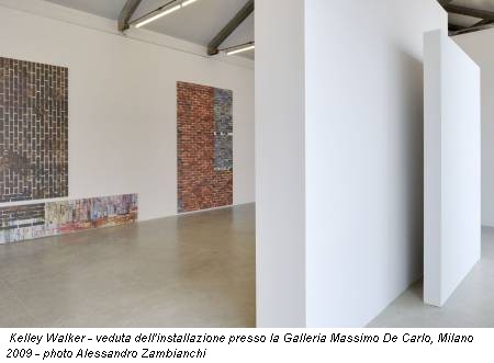 Kelley Walker - veduta dell'installazione presso la Galleria Massimo De Carlo, Milano 2009 - photo Alessandro Zambianchi