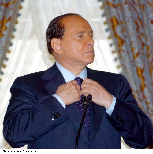 Berlusconi e la cravatta
