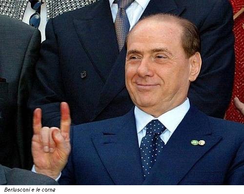 Berlusconi e le corna
