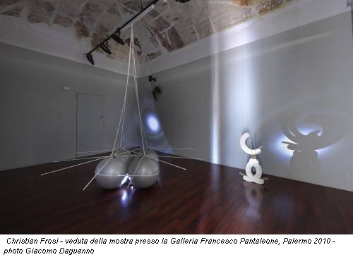 Christian Frosi - veduta della mostra presso la Galleria Francesco Pantaleone, Palermo 2010 - photo Giacomo Daguanno