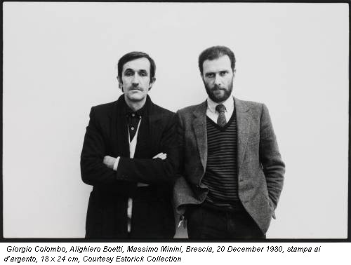 Giorgio Colombo, Alighiero Boetti, Massimo Minini, Brescia, 20 December 1980, stampa ai d’argento, 18 x 24 cm, Courtesy Estorick Collection