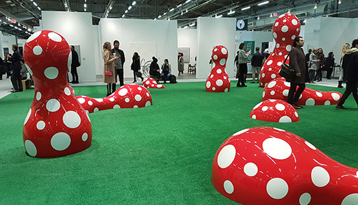 Kusama e i giochi per adulti |