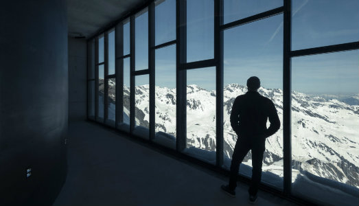 007, con licenza di esporre. Il nuovo museo dedicato a James Bond aprirà sulle Alpi