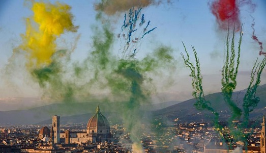 50mila fuochi d’artificio sul cielo di Firenze. La performance pirotecnica dell’artista cinese Cai Guo-Qiang