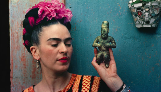 A Londra, tutti pazzi per Frida Kahlo. Party a Shoreditch e mostra al Victoria & Albert