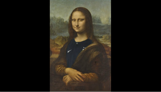 La Gioconda tifa Francia. Il Louvre veste il capolavoro con la maglia da calcio dei Blues