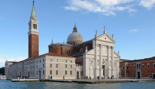 Babele e Stradivari. A Venezia, la Santa sede presenta una giornata di architettura e musica