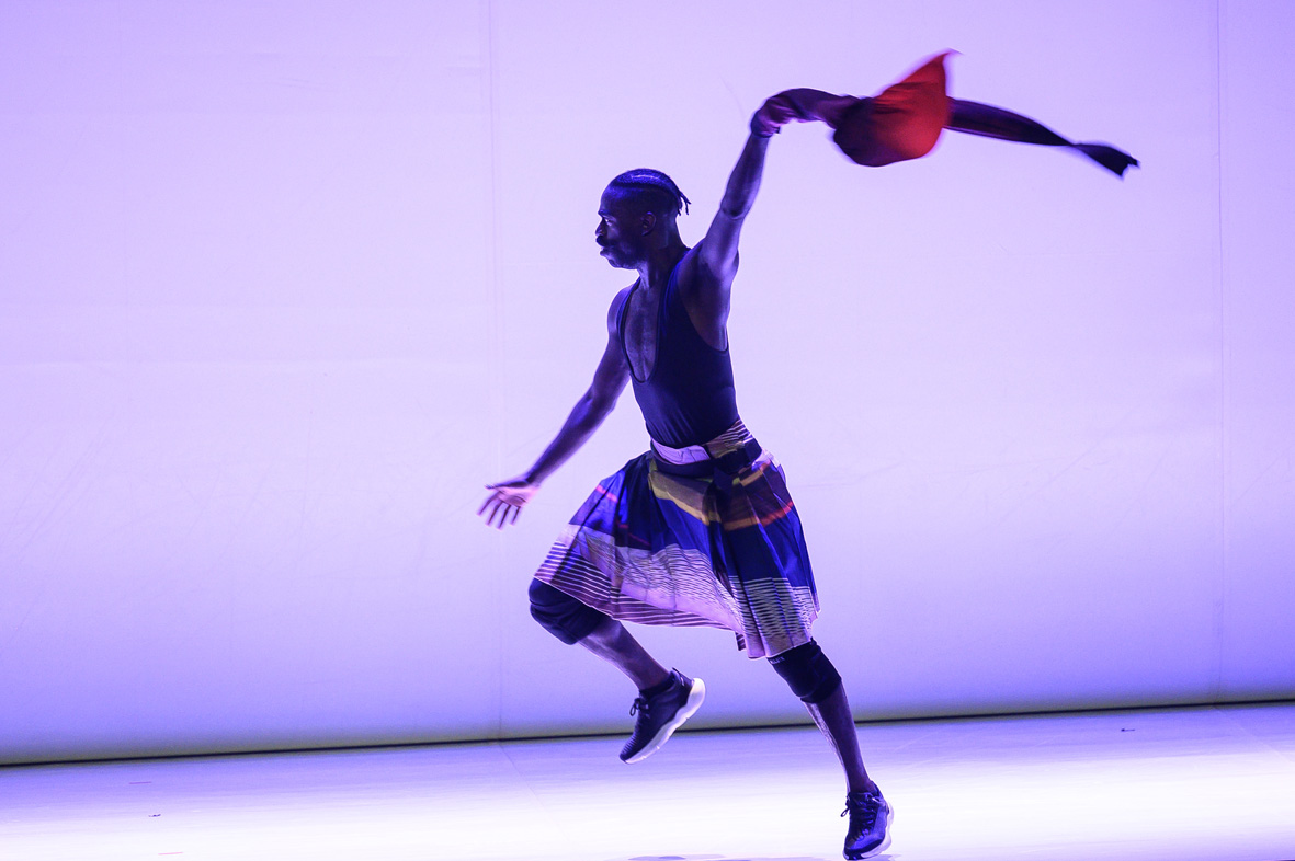 Carcaça, Marco da Silva Ferreira, Festival Torinodanza, © Joseì Caldeira