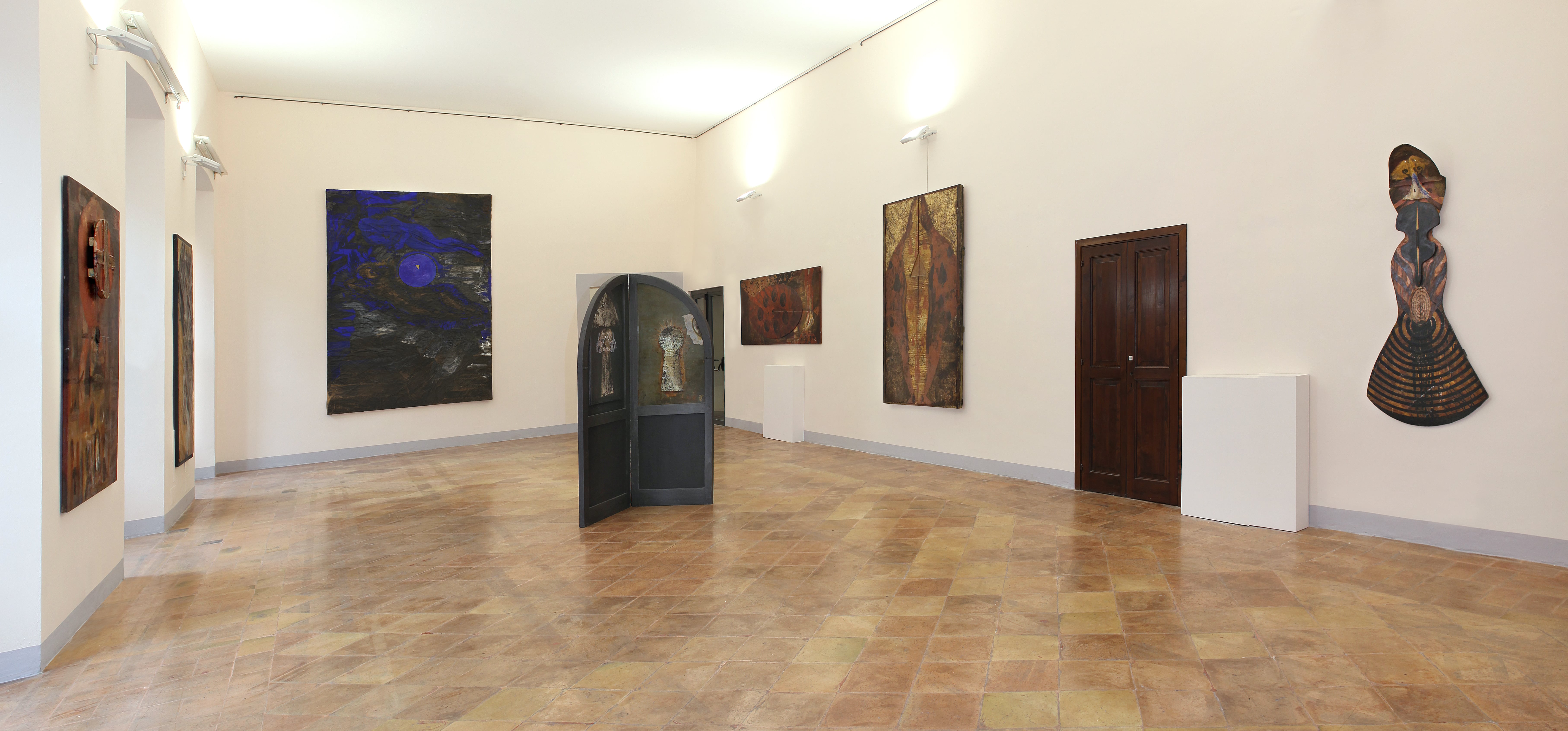 CECCOBELLI Anni ’80, veduta della mostra, Palazzo del Vignola di Todi, 2024