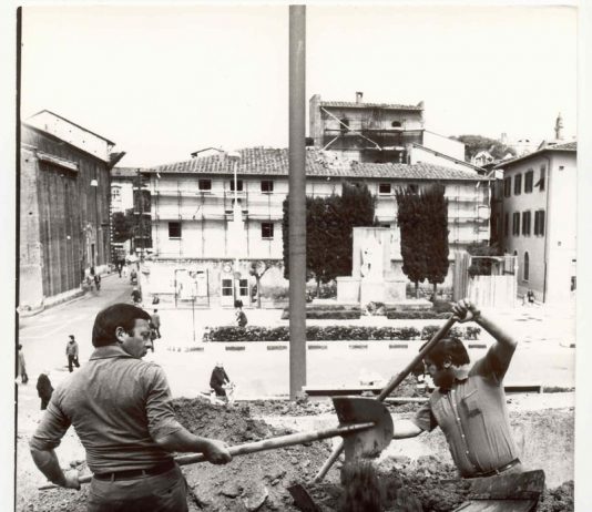 Luoghi e persone in transito Prato nelle fotografie di Renato Bencini 1955-1992