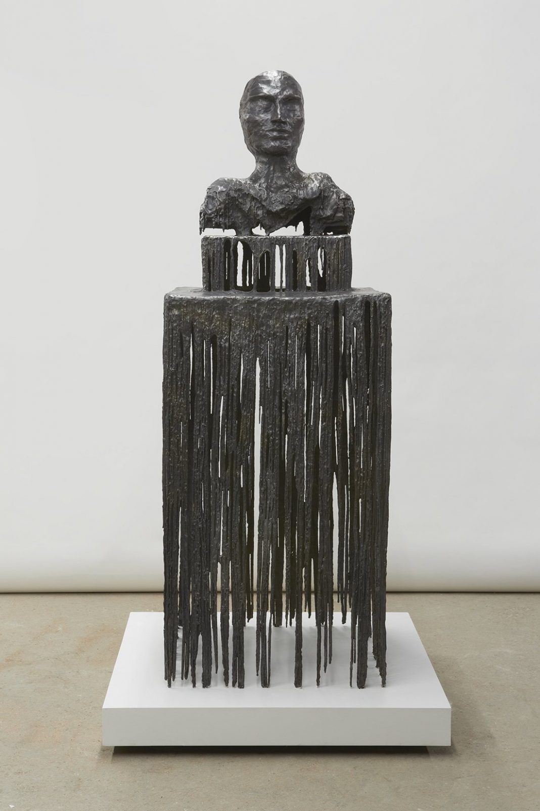 Diana Al-Hadid / Medardo Rossohttps://www.exibart.com/repository/media/eventi/2013/05/diana-al-hadid-medardo-rosso-1068x1602.jpg