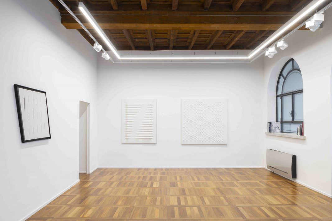 SPAZIO TOTALE: Parte II. L’arte nella sua forma più pura – da Piero Manzoni a Heinz Mackhttps://www.exibart.com/repository/media/formidable/11/img/36f/IMG_3933-1068x712.jpg