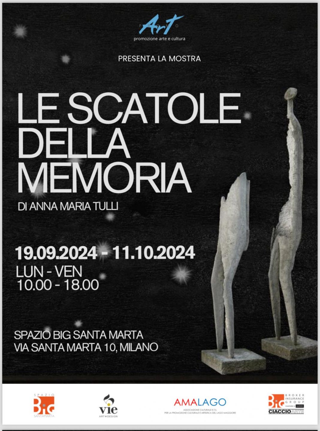 Anna Maria Tulli – Le Scatole Della Memoriahttps://www.exibart.com/repository/media/formidable/11/img/869/Mostra-Le-Scatole-della-Memoria--1068x1437.jpg