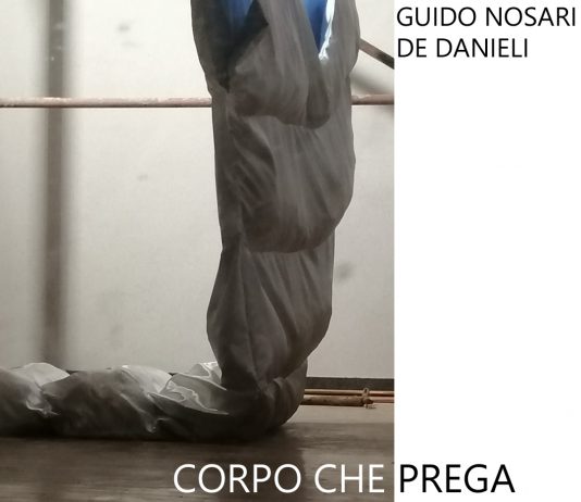 CORPO CHE PREGA