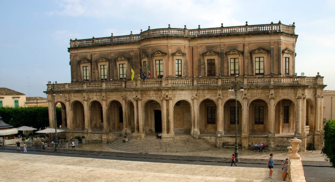 Palazzo Ducezio – Bassi corso Vittorio Emanuele Noto