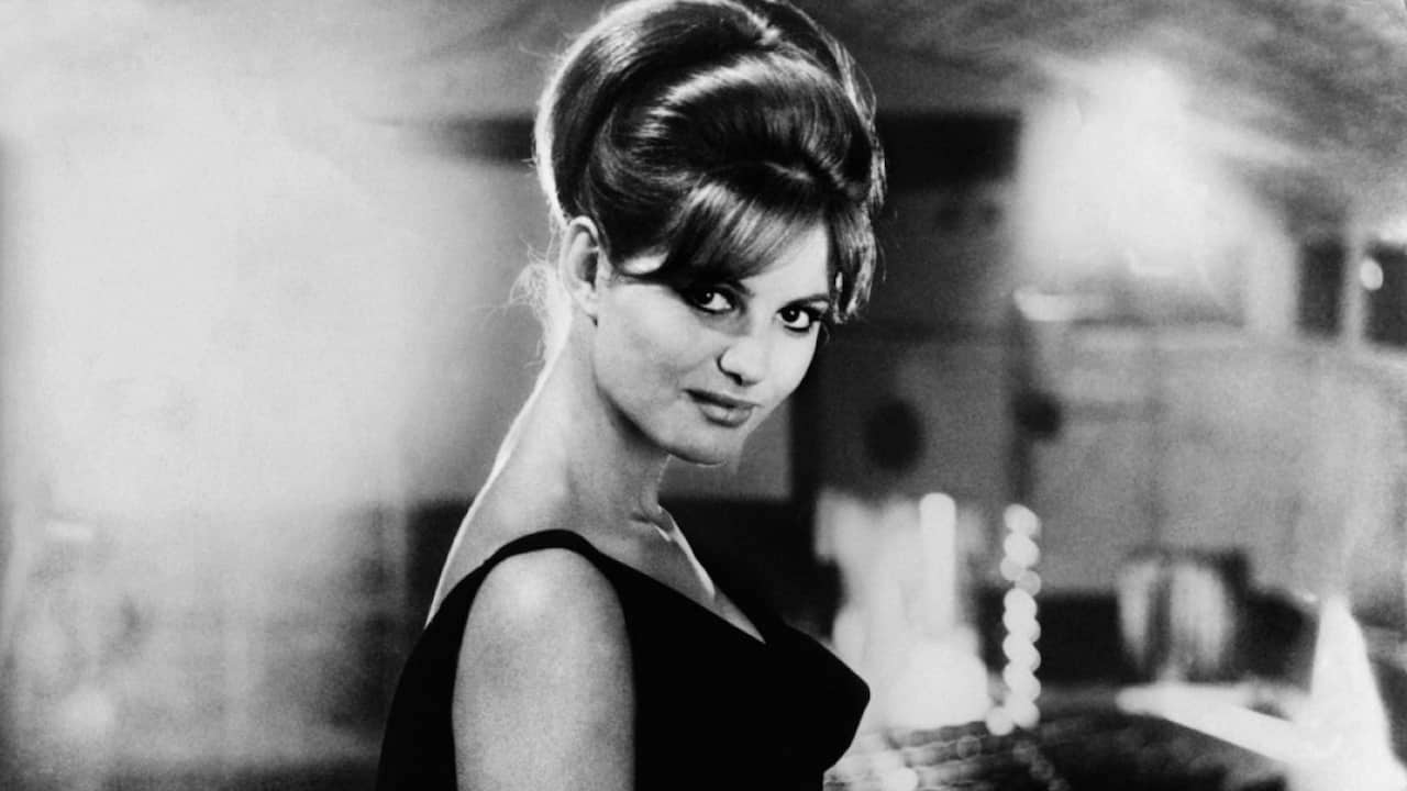 L'abito di Claudia Cardinale del film Il magnifico cornuto al Museo del  Cinema